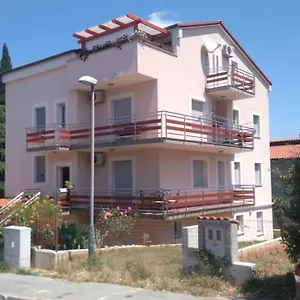  Apartment Gracijela