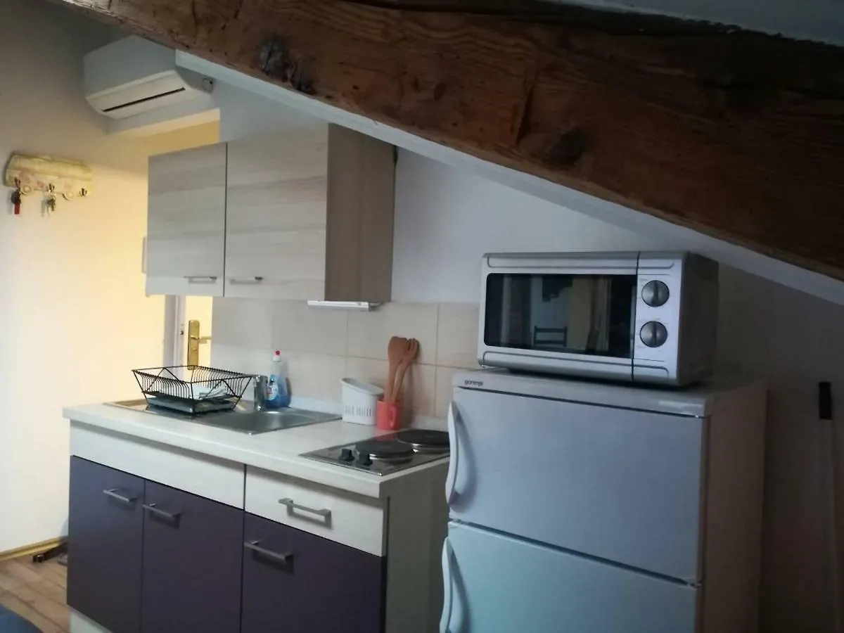 Lukadora Apartment Pula