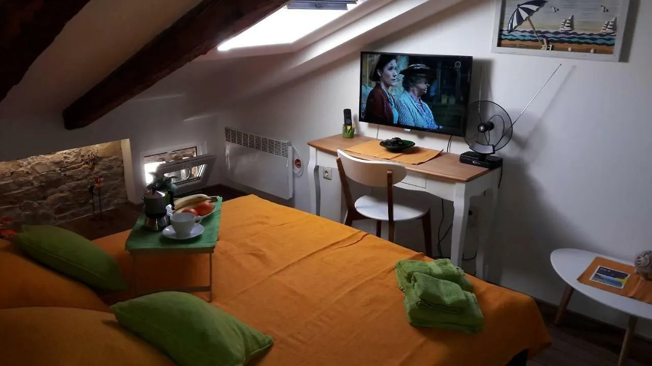 Lukadora Apartment Pula